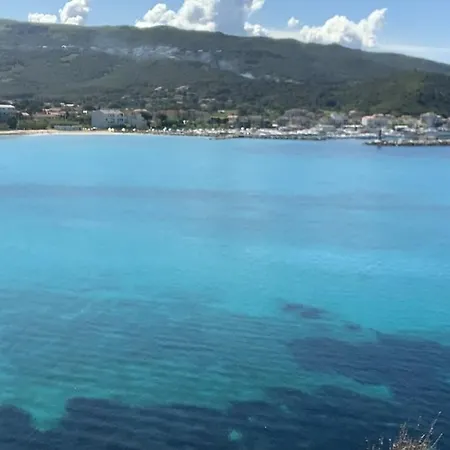 Cap Corse, Face A La Et Port Paisible アパート マシナッジオ