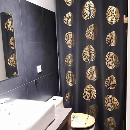 Cap Corse, Face A La Et Port Paisible アパート マシナッジオ