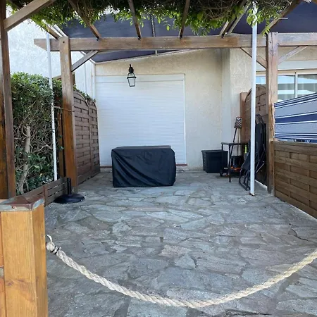 Cap Corse, Face A La Et Port Paisible アパート