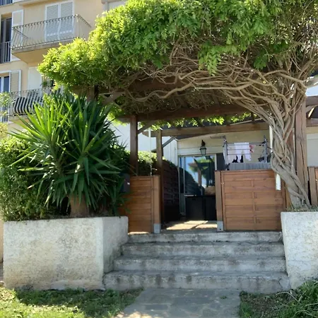 Apartment Cap Corse, Face A La Et Port Paisible *
